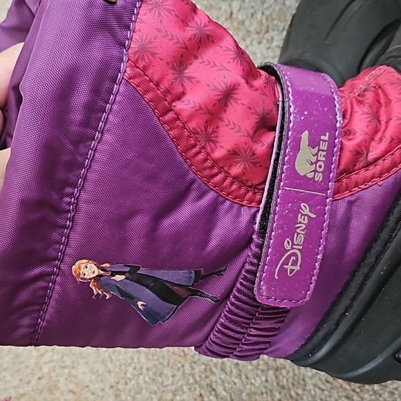 Sorel disney frozen anna boots 10 - Picture 7 of 7